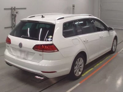 Volkswagen GOLF VARIANT