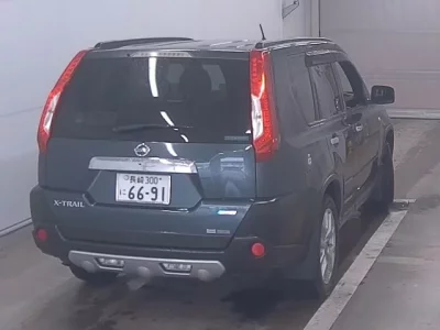 Nissan X-TRAIL