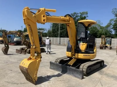 KOMATSU PC38UU-2E