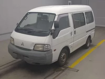 Mitsubishi DELICA