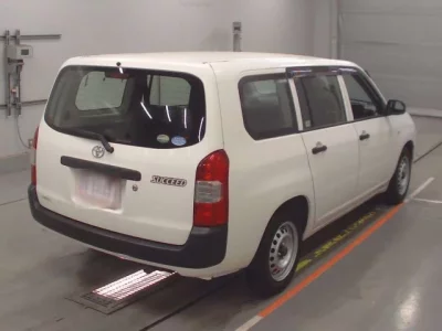 Toyota SUCCEED