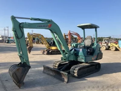 YANMAR B37-2