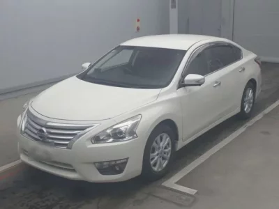 Nissan TEANA