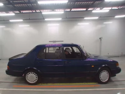 Saab 900 SERIES