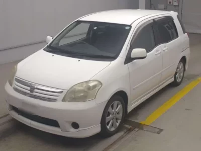 Toyota RAUM