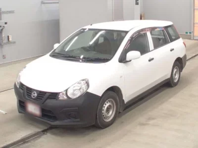 Nissan AD