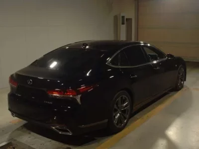Lexus LS
