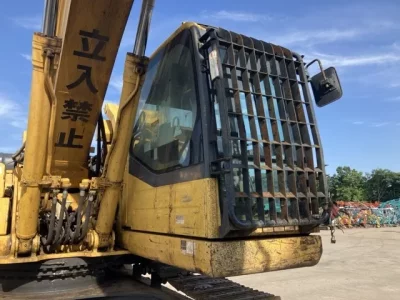 KOMATSU PC300LC-8