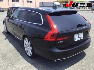 Volvo V90