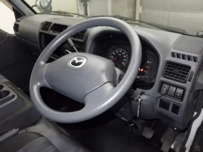 Mazda BONGO VAN