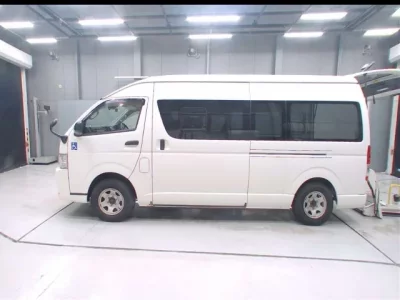 Toyota REGIUS ACE VAN
