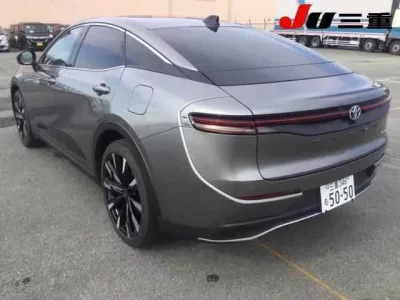 Toyota CROWN CROSSOVER