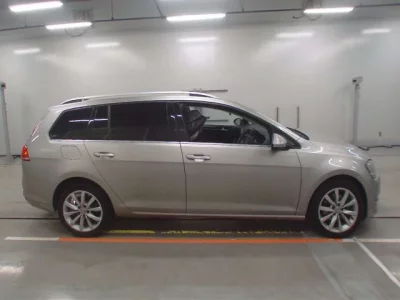 Volkswagen GOLF VARIANT