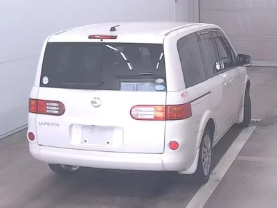 Nissan LAFESTA