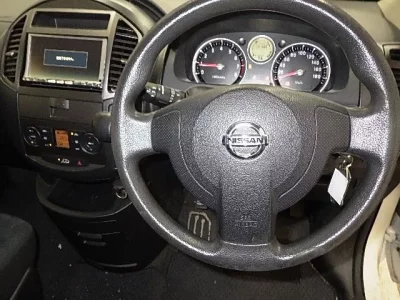 Nissan LAFESTA