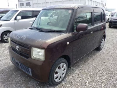 Toyota PIXIS SPACE