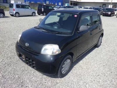 Daihatsu Esse