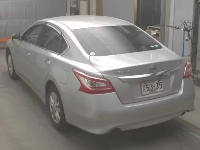 Nissan TEANA