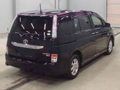 Toyota ISIS
