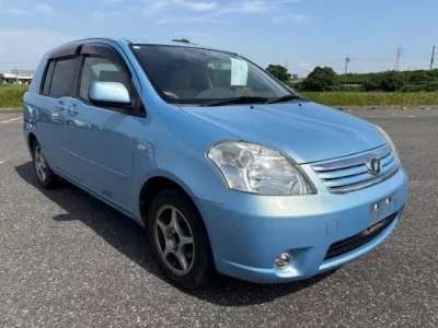 Toyota RAUM