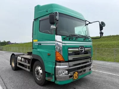 Hino TRUCK