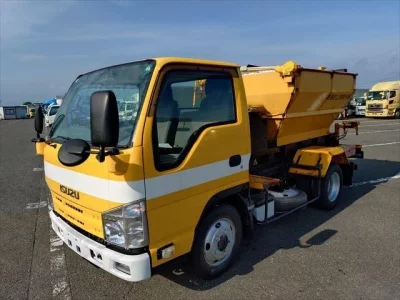 Isuzu ELF