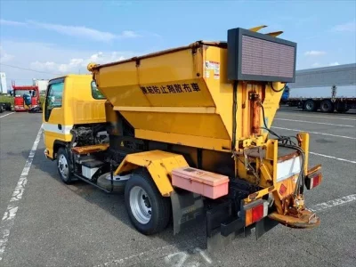 Isuzu ELF
