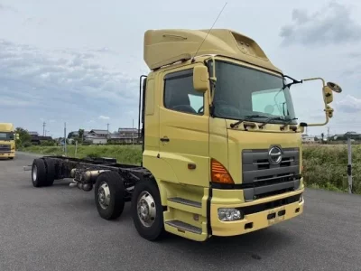 Hino TRUCK