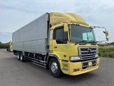Hino TRUCK