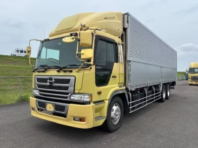 Hino TRUCK