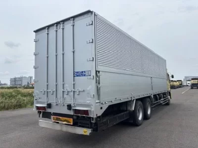Hino TRUCK
