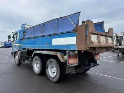 Hino TRUCK