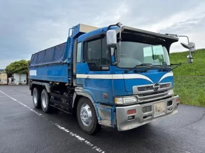 Hino TRUCK
