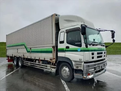 Isuzu TRUCK
