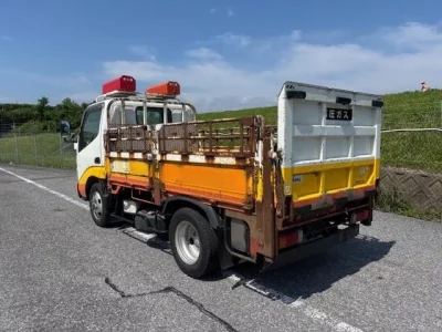 Hino DUTRO