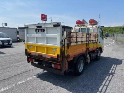 Hino DUTRO