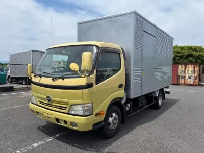 Hino DUTRO