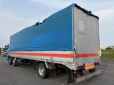Hino TRUCK