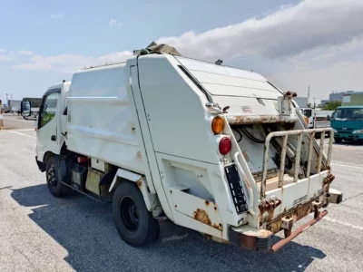 Hino DUTRO