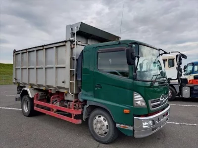Hino TRUCK