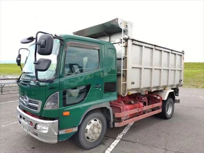 Hino TRUCK