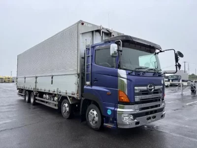 Hino TRUCK