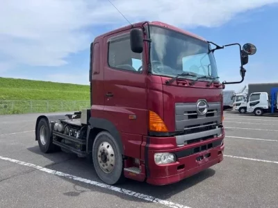 Hino TRUCK