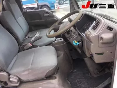 Isuzu ELF TRUCK