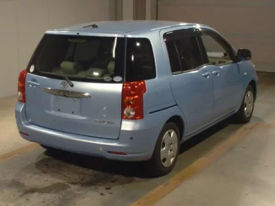 Toyota RAUM