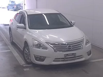 Nissan TEANA