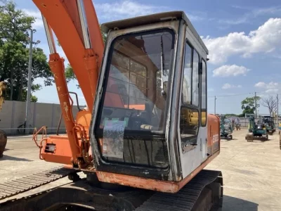 HITACHI EX120