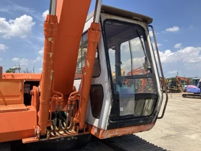 HITACHI EX120