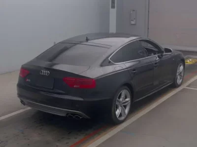 Audi S5