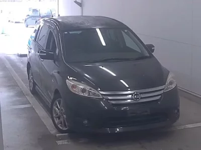 Nissan LAFESTA